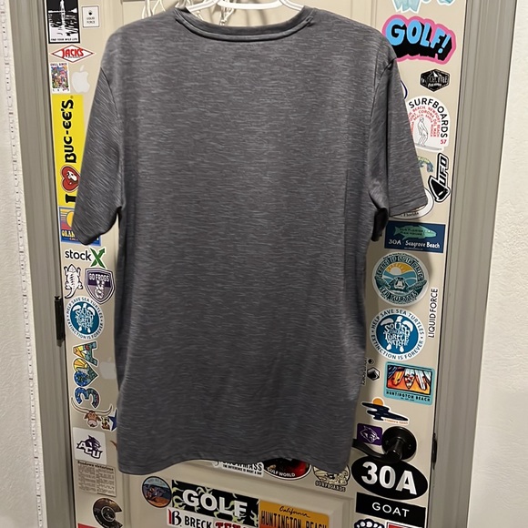 Grey The North Face T-Shirt - Picture 4 of 4